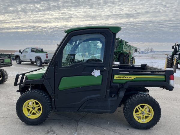 2018 John Deere 835R ATVs and Utility Vehicle