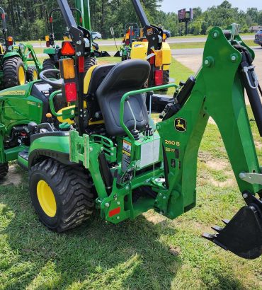 2022 John Deere 260B BACKHOE Backhoe