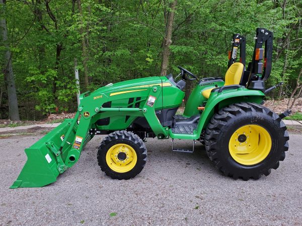 2018 John Deere 3025E Tractor