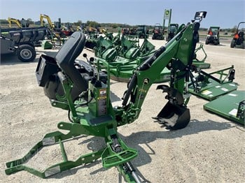 2022 John Deere 270B BACKHOE Backhoe