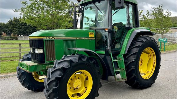 John Deere 6800