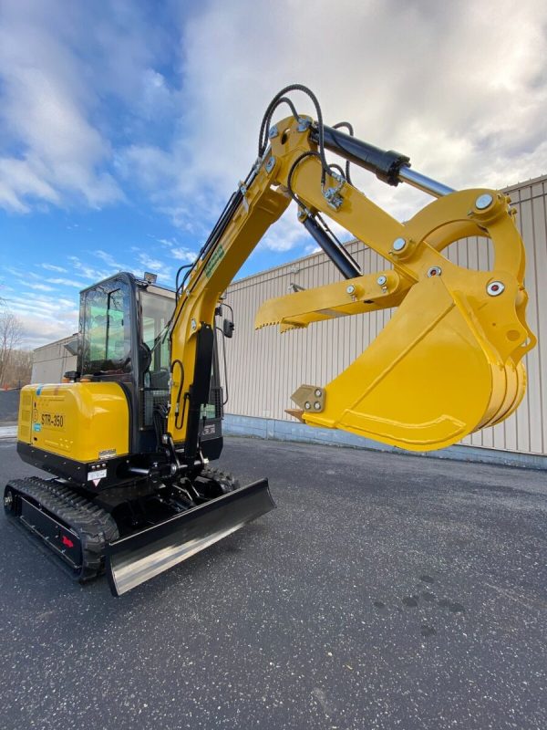 FREE SHIPPNG + ATTACHMENTS NEW Excavator, EPA CERTFD Kubota D1703 Engine 3.5 TON